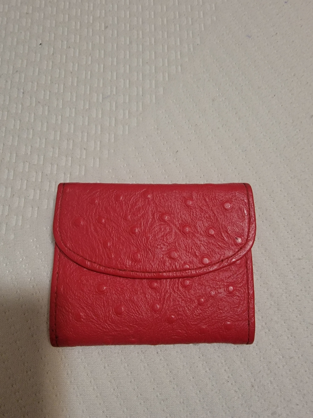 Avon 1987 Red Women's Fold Over Wallet - Red Faux Ostrich